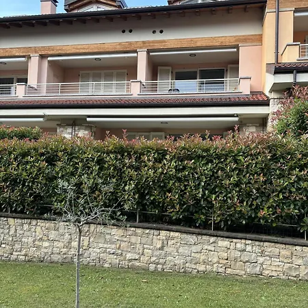 Lario Village